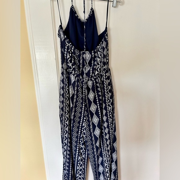 Lulu's Jumpsuit Sparrow Blue White Aztec Print Crop Length Halter Tie size Large - Picture 11 of 16